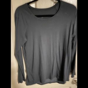Lululemon long sleeve shirt